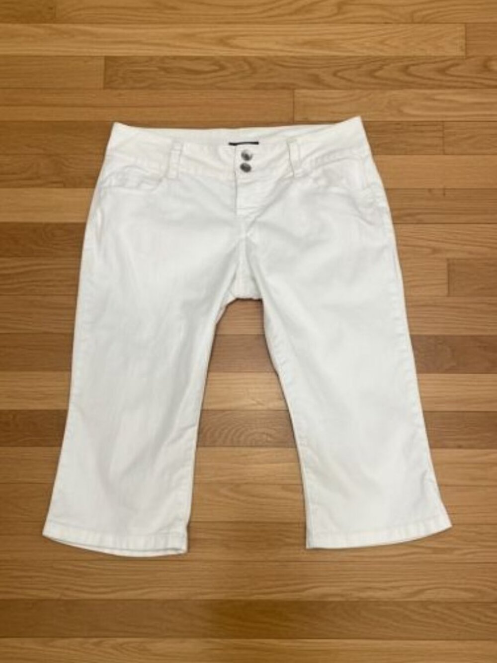 Apt. 9 Petite White Stretch Denim Capris Mid-Rise